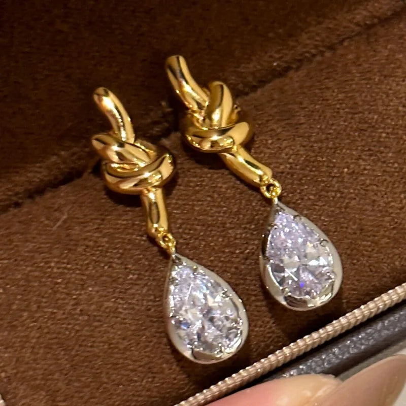 Elegant Twisted Water Drop Earrings