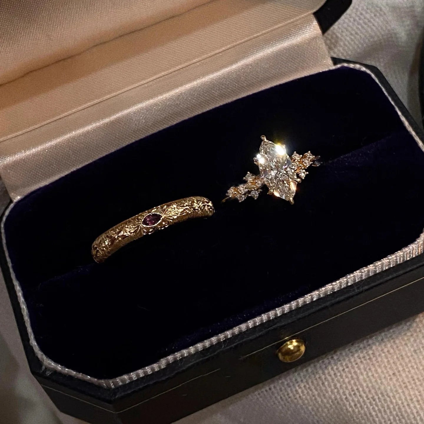Victorian Floral Carved Antique Band Ring