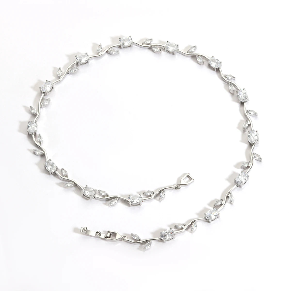 Elegant Leaf Choker Necklaces / Bracelets